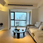 Eastern Hub - Bund Branch Quality Renovated Luxury 3Bedroom, Spacious Living Room Fully Equipped Haiyue Garden