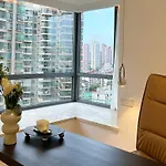 Eastern Hub - Bund Branch Quality Renovated Luxury 3Bedroom, Spacious Living Room Fully Equipped Haiyue Garden