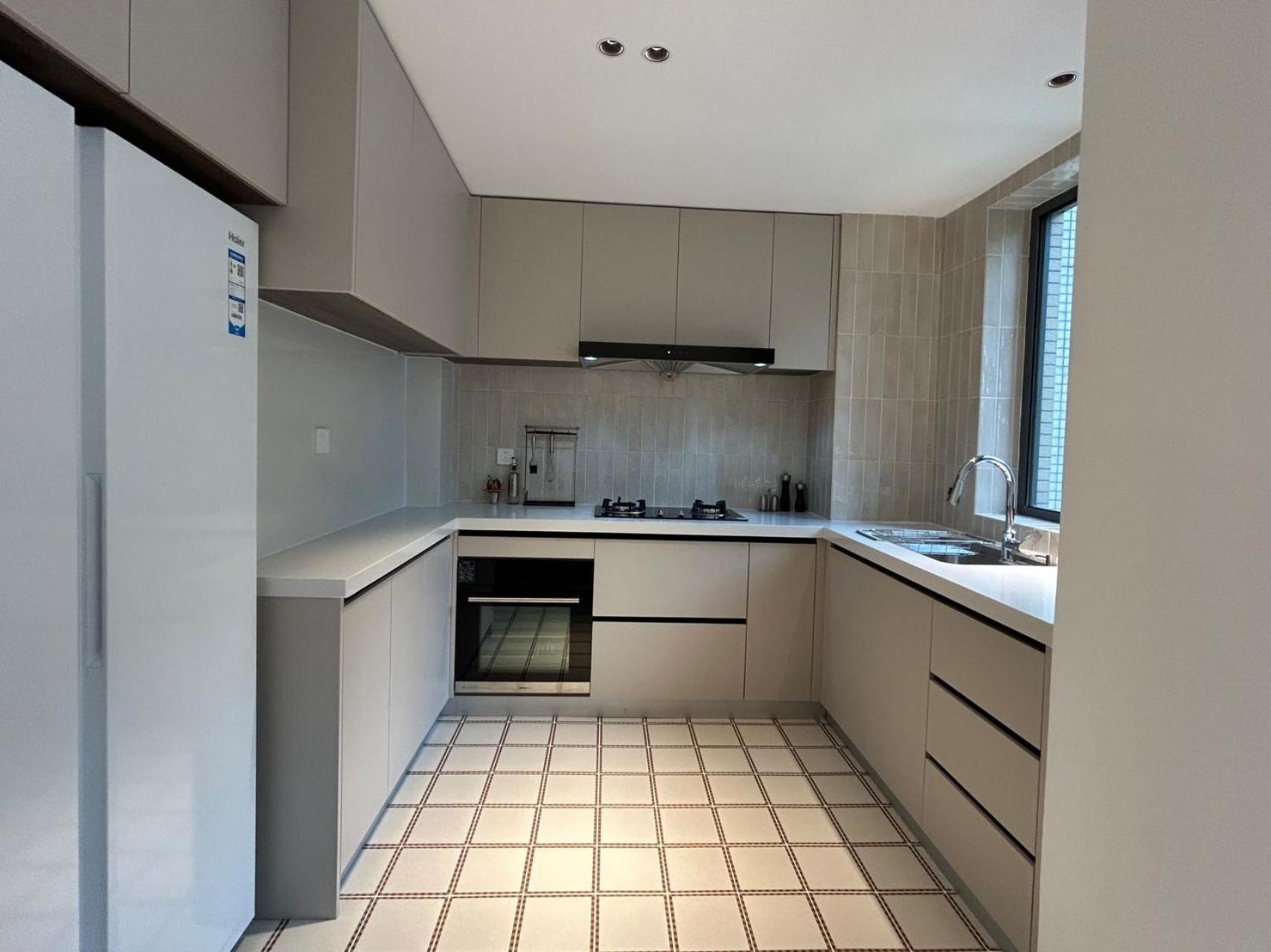 Apartment Eastern Hub - Bund Branch Quality Renovated Luxury 3bedroom, Spacious Living Fully Equipped Haiyue Garden Shanghai
