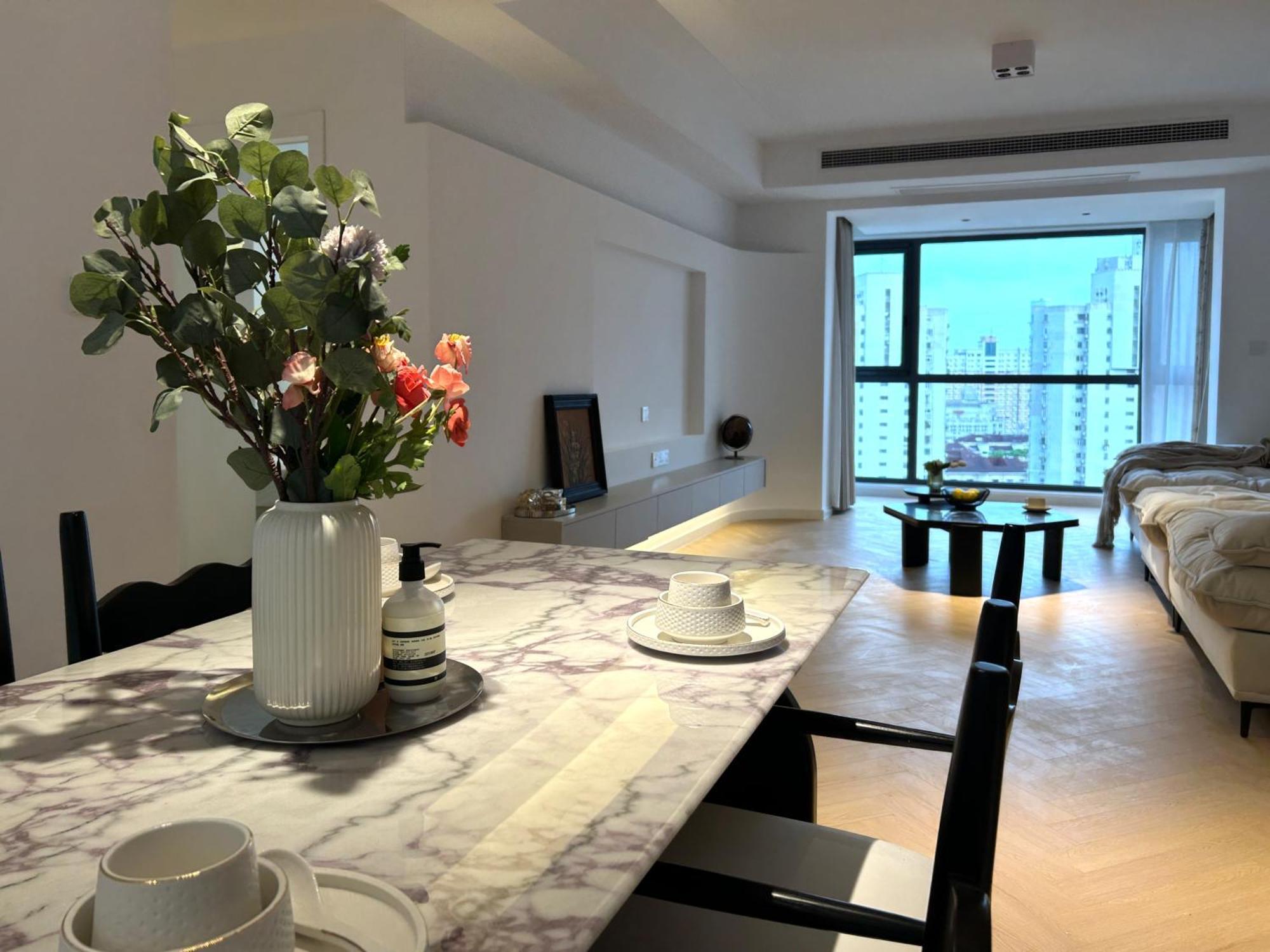 Apartment Eastern Hub - Bund Branch Quality Renovated Luxury 3bedroom, Spacious Living Fully Equipped Haiyue Garden *