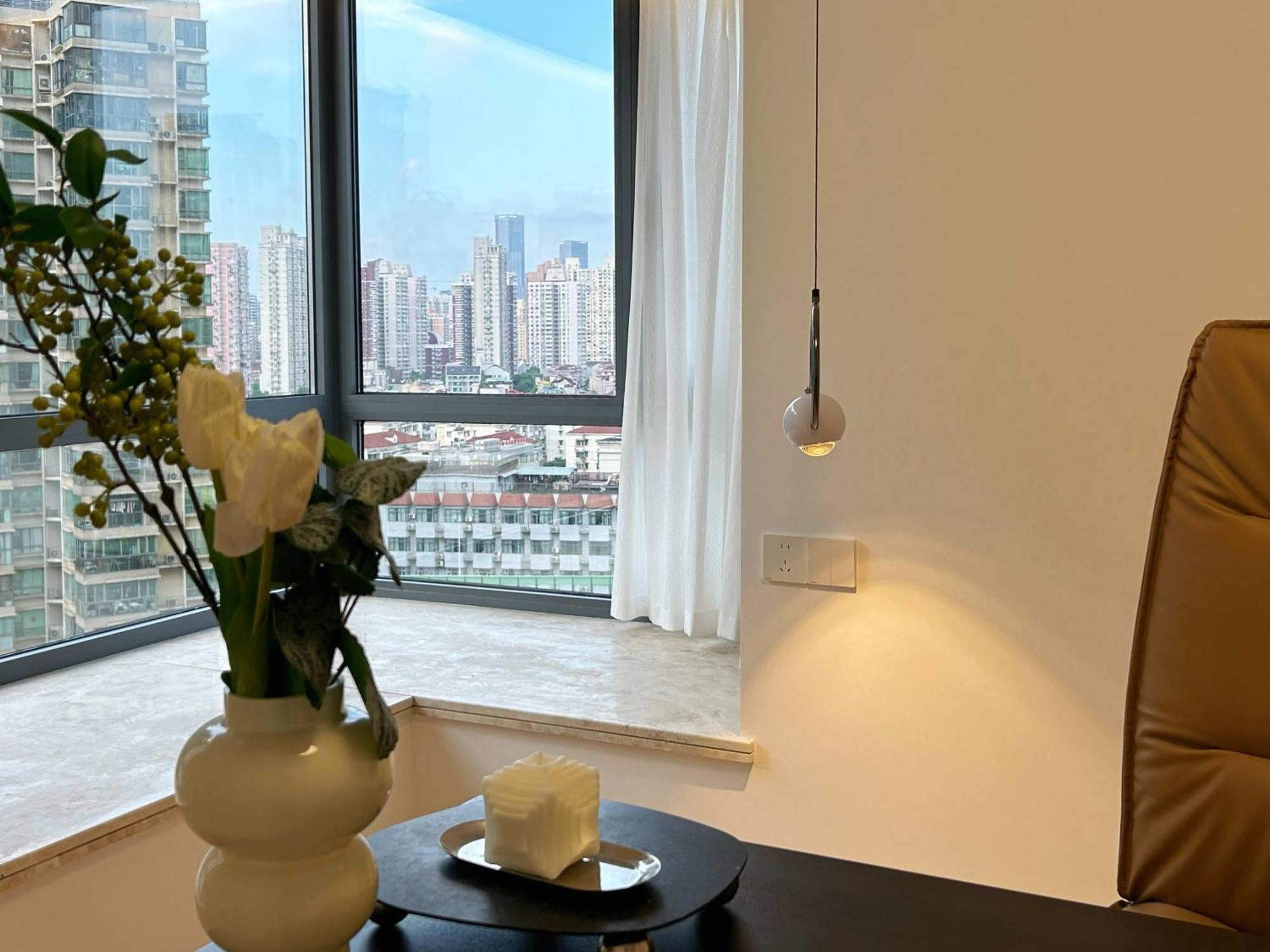 Eastern Hub - Bund Branch Quality Renovated Luxury 3bedroom, Spacious Living Fully Equipped Haiyue Garden * Shanghai